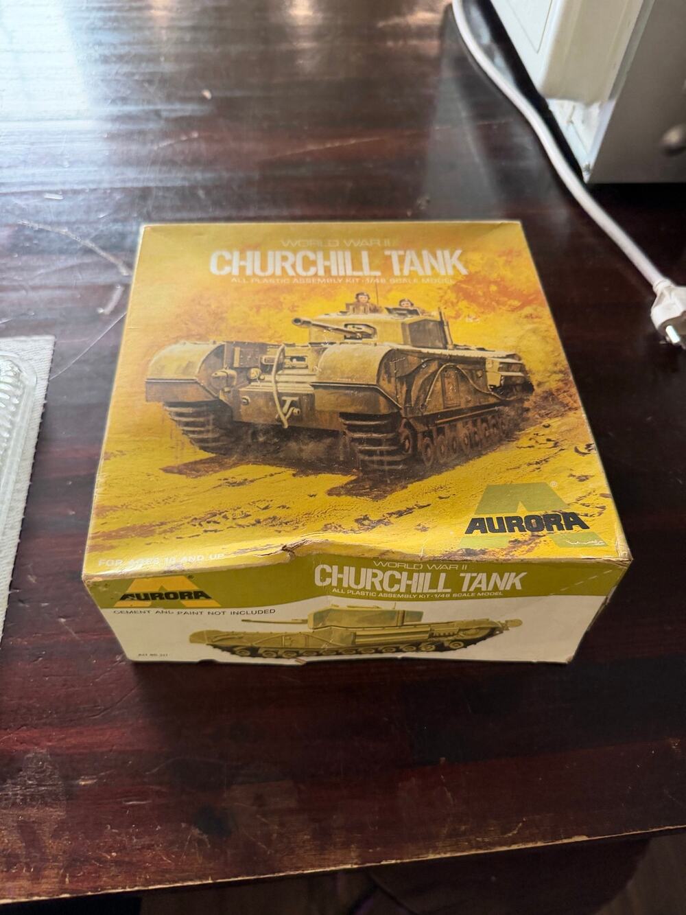 Vintage Aurora 1/48WWII Churchill Tank Plastic Model Kit-Diorama Base-Built Lot⁠
